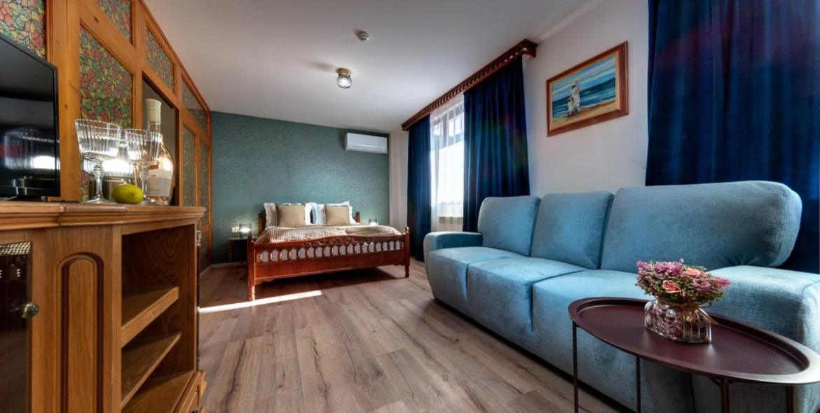 Park Hotel Kaylaka 플레벤 외부 사진